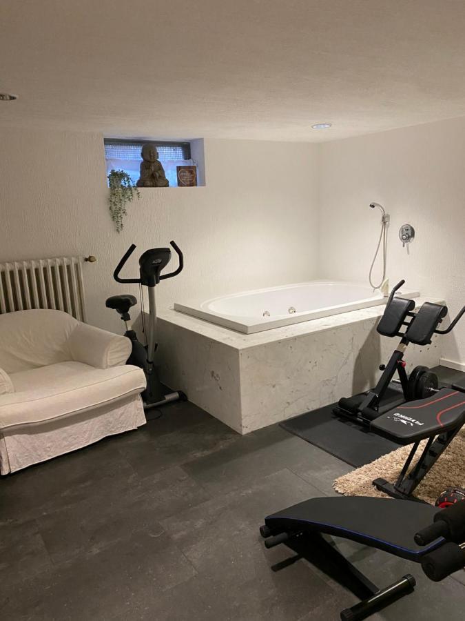 Apartment Gästezimmer Am Waldrand *